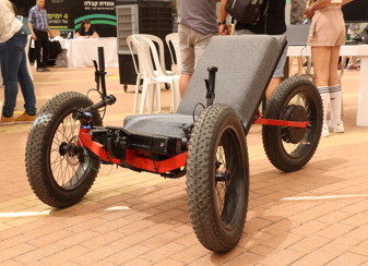 כיסא גלגלים חשמלי לשטח קל